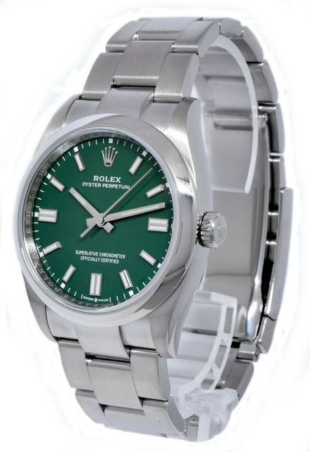 Rolex Oyster Perpetual 126000 Image 3